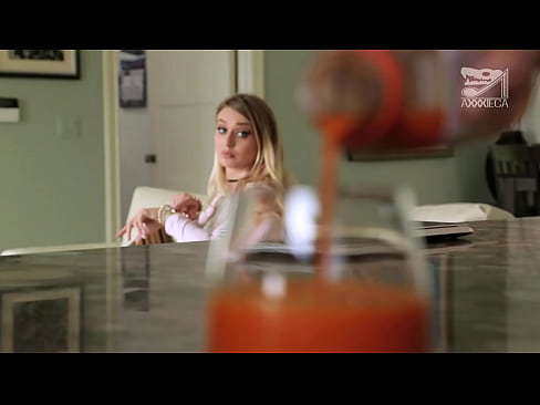 ❤️ Fata sexy cu sâni mari și păsărica strâmtă primește pula de la un ratat, dar foarte tare ️  at porn ro.hentaidude.ru ❌️❤